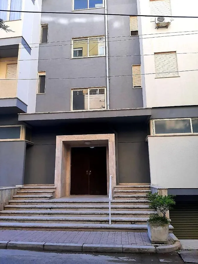 Mani Apartment Durrës